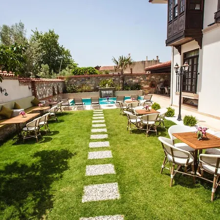 Livia Garden Hotel *