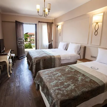 Livia Garden Hotel *