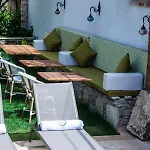 Livia Garden 호텔 *